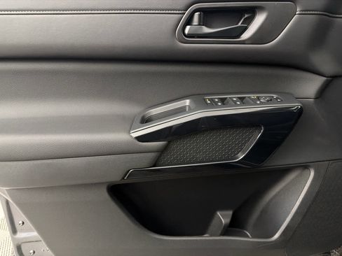 New 2026 Nissan Pathfinder SV image 23