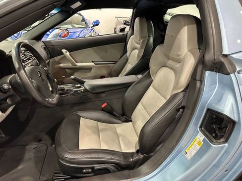 Used 2012 Chevrolet Corvette Grand Sport w/ 2LT Preferred Equipment Group image 12