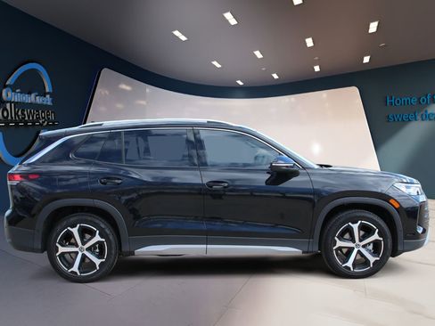 New 2026 Volkswagen Tiguan SE FWD image 4