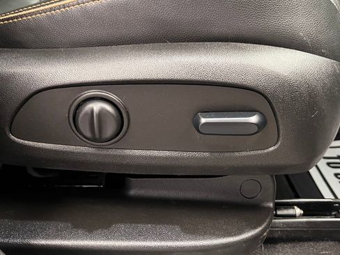 Used 2022 GMC Terrain AT4 image 35