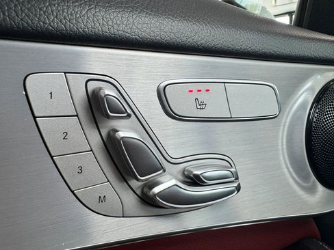 Used 2020 Mercedes-Benz GLC 300 4MATIC image 28