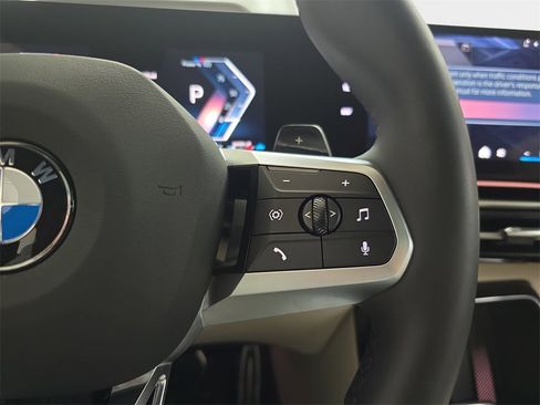 Used 2024 BMW X1 xDrive28i w/ Premium Package image 21