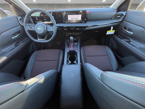 New 2026 Nissan Kicks SR w/ Cold Weather Package image 20