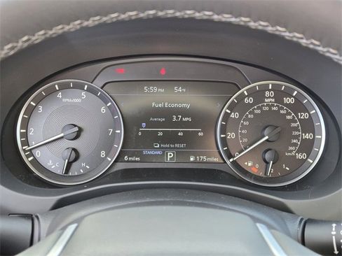 New 2025 INFINITI QX50 Luxe image 30