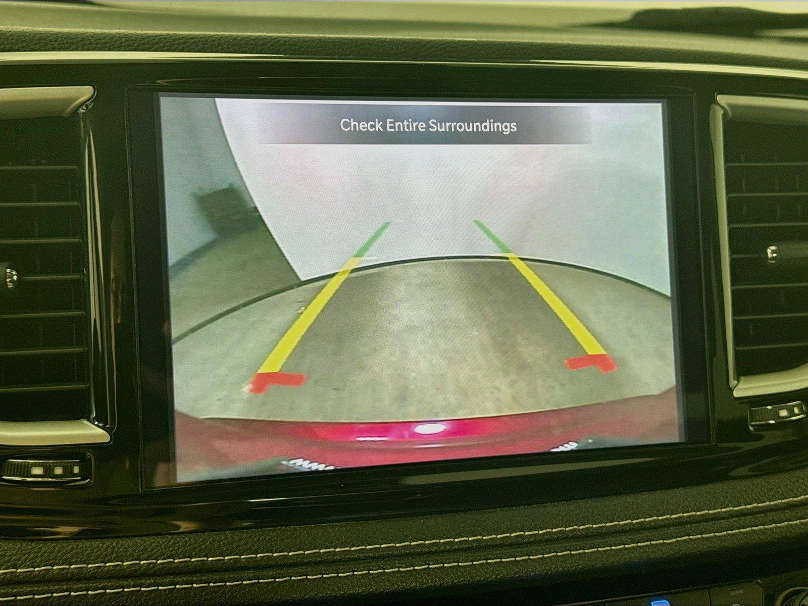 Used 2022 Chrysler Pacifica Touring-L AWD/4WD image 6