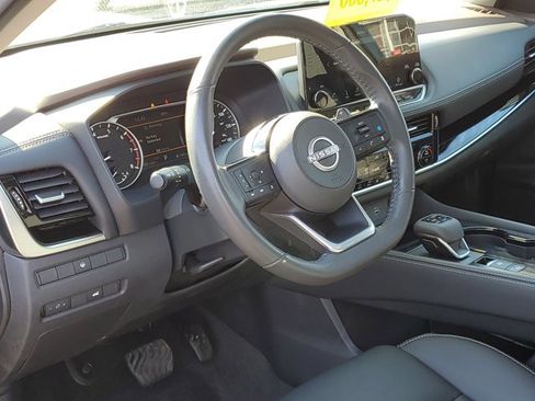 Certified 2023 Nissan Rogue SL w/ SL Premium Package image 8