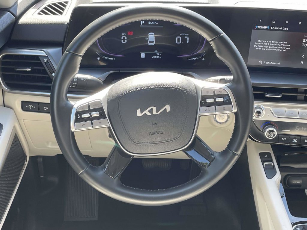 Used 2025 Kia Telluride S FWD image 23