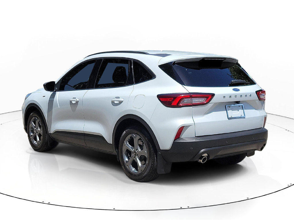 Certified 2025 Ford Escape ST-Line w/ Tech Pack #1 FWD image 4