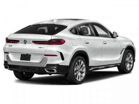 Used 2022 BMW X6 xDrive40i w/ M Sport Package image 5