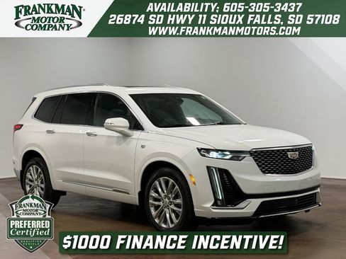 Used 2023 Cadillac XT6 Premium Luxury image 1