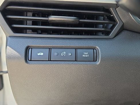 Certified 2024 Nissan Altima 2.5 SV FWD image 27