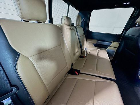 Used 2021 Ford F150 Lariat w/ Equipment Group 502A High image 29