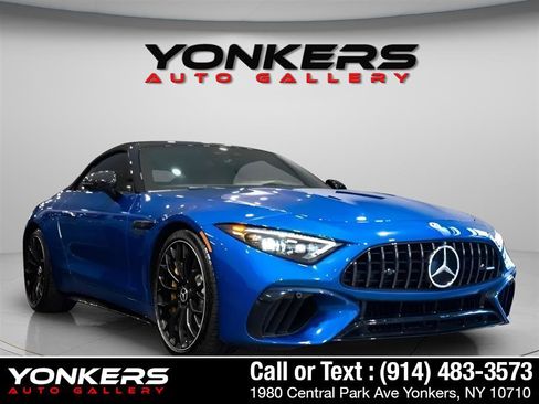 Used 2022 Mercedes-Benz SL 55 AMG 4MATIC w/ Driver Assistance Package image 13