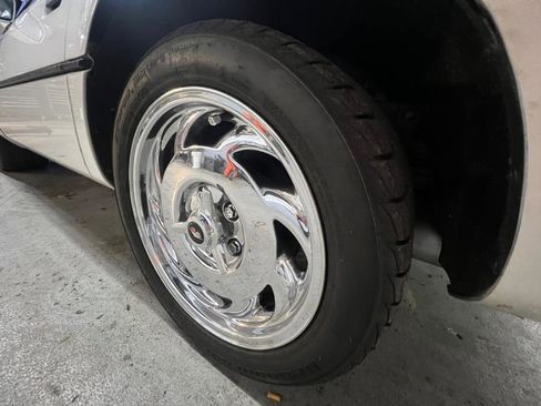 Used 1989 Chevrolet Corvette Convertible image 26