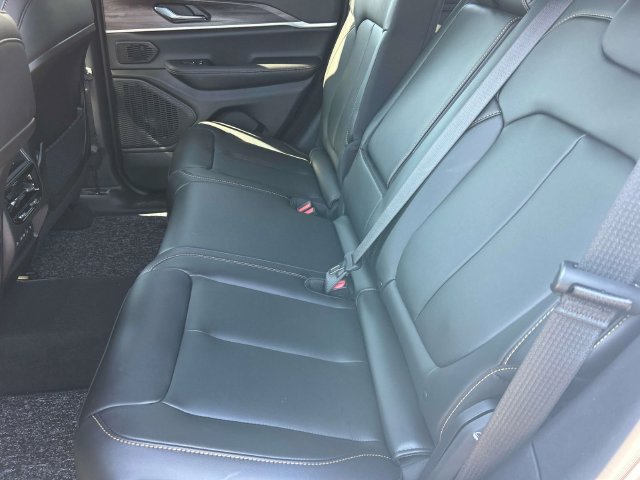New 2026 Jeep Grand Cherokee Limited AWD/4WD image 20