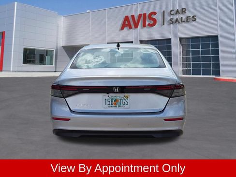 Used 2025 Honda Accord SE image 7