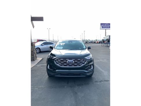 Used 2024 Ford Edge Titanium AWD/4WD image 3