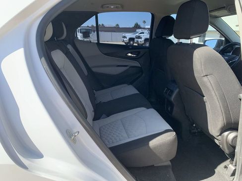 Certified 2019 Chevrolet Equinox LS FWD image 25
