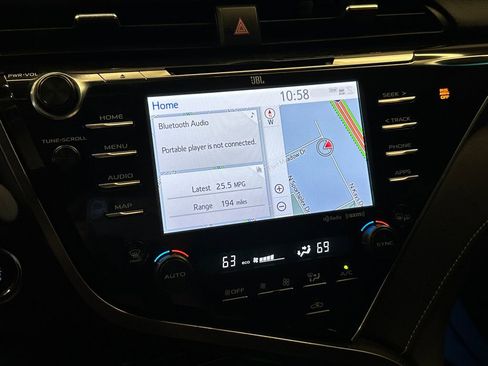 Used 2018 Toyota Camry XSE w/ Driver Assist Package FWD image 13