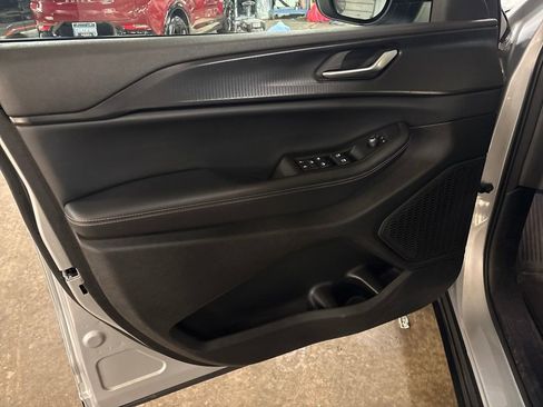 Certified 2023 Jeep Grand Cherokee L Laredo image 14