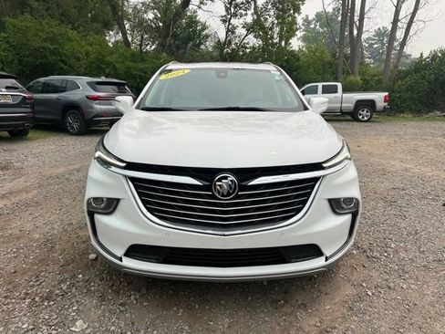 Used 2024 Buick Enclave Essence w/ Experience Buick Package AWD/4WD image 2