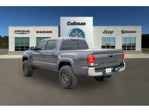 Used 2023 Toyota Tacoma SR5 image 5