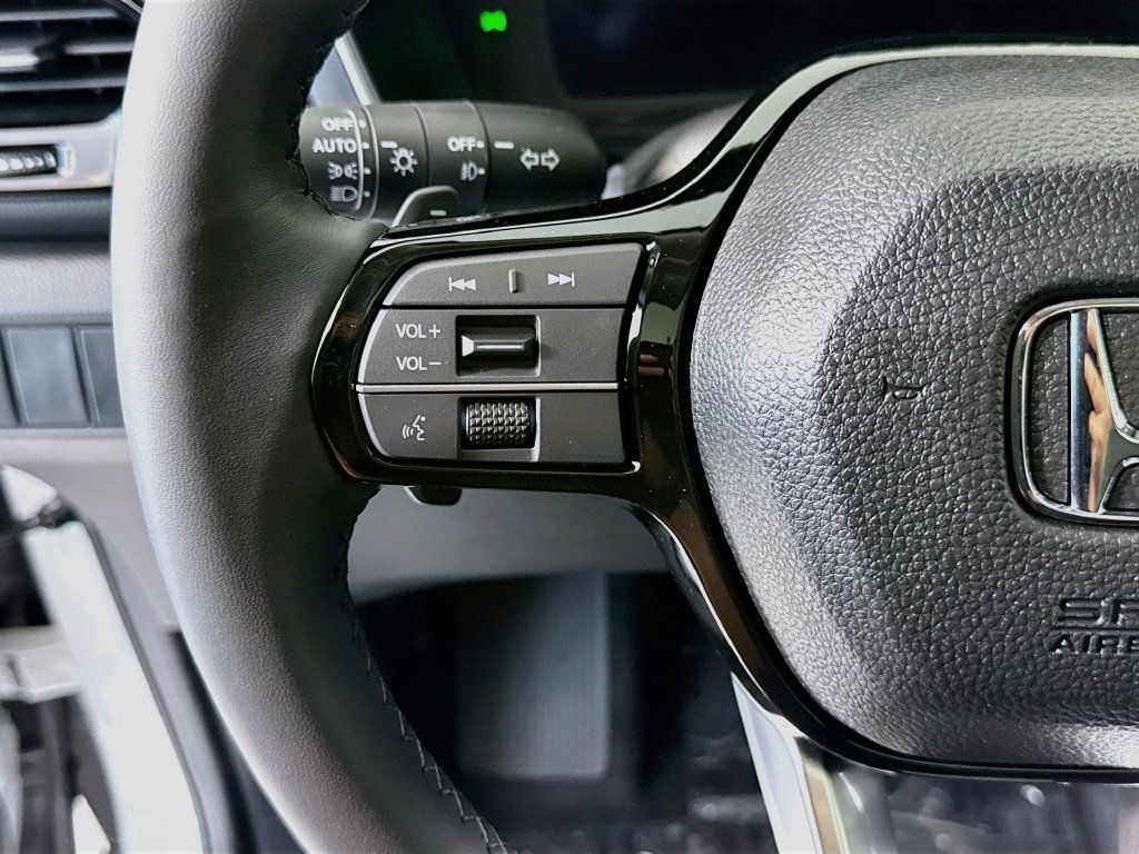 New 2026 Honda Pilot Touring image 11