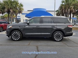 Used 2022 Lincoln Navigator Black Label video 2