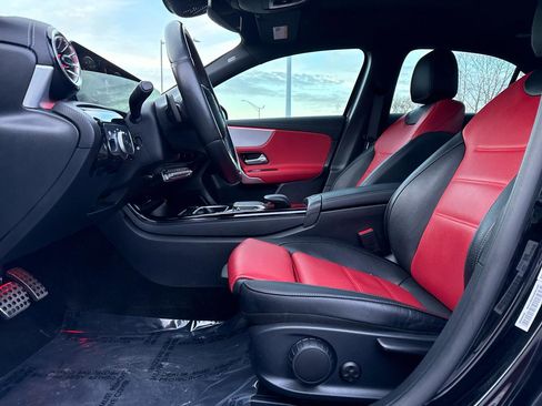 Used 2022 Mercedes-Benz A 220 4MATIC w/ AMG Line image 23