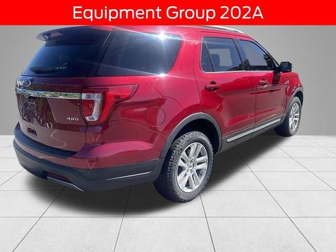 Certified 2019 Ford Explorer XLT w/ Equipment Group 202A AWD/4WD image 4