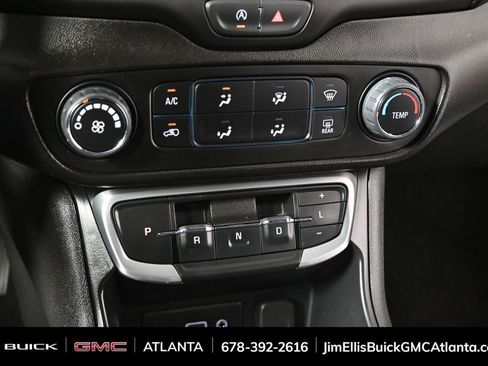 Used 2024 GMC Terrain SLE image 14