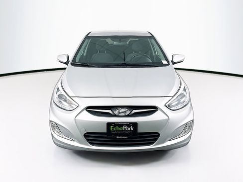 Used 2014 Hyundai Accent SE FWD image 2