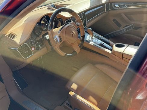 Used 2015 Porsche Panamera Turbo image 3