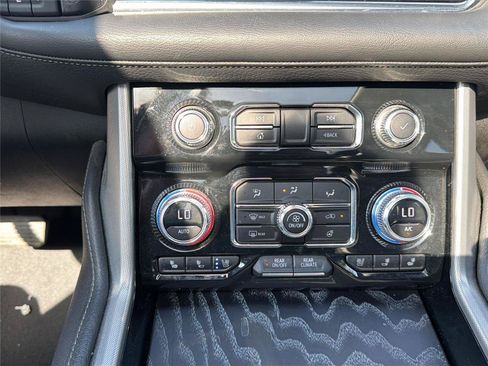 Used 2023 GMC Yukon XL Denali w/ Denali Reserve Package AWD/4WD image 26