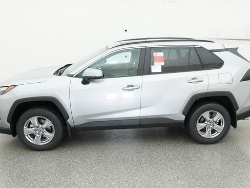 New 2025 Toyota RAV4 XLE image 21