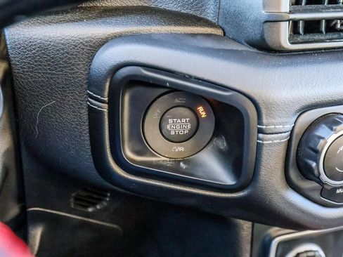 Used 2024 Jeep Wrangler Unlimited Rubicon image 33