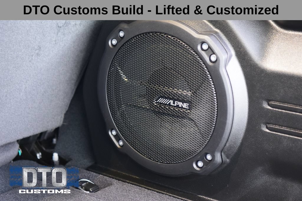 Used 2024 Jeep Wrangler Unlimited Sahara w/ Technology Group AWD/4WD image 20