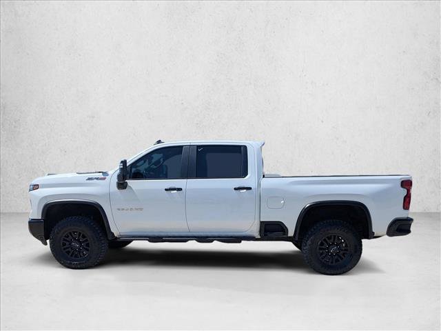 Used 2024 Chevrolet Silverado 2500 ZR2 w/ Technology Package AWD/4WD image 8