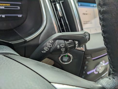 Used 2019 Ford Edge Titanium w/ Cargo Accessory Package image 35