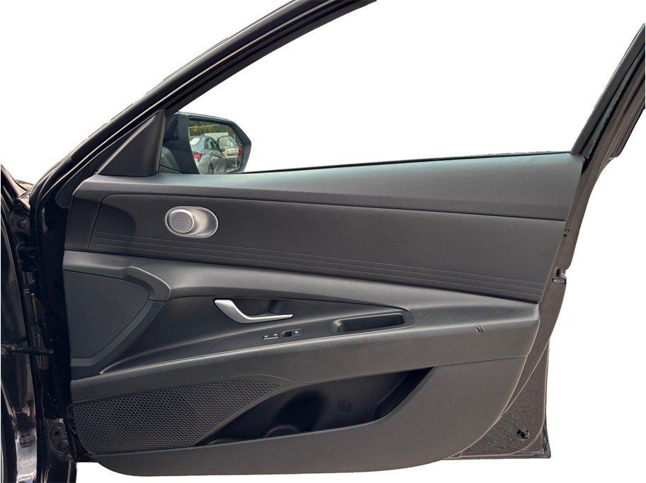 Used 2023 Hyundai Elantra SEL FWD image 36