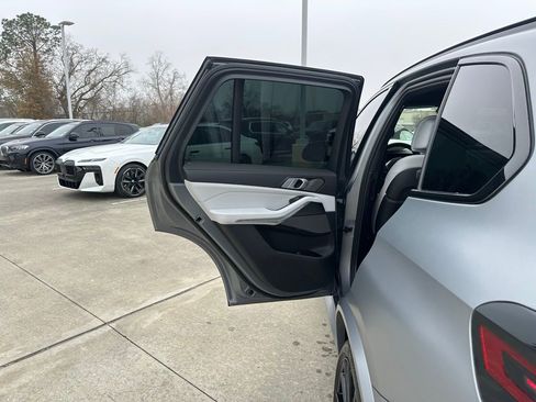 Certified 2025 BMW X5 sDrive40i w/ M Sport Package image 19