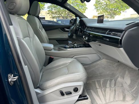 Used 2018 Audi Q7 3.0T Prestige image 25