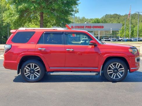 Used 2022 Toyota 4Runner Limited AWD/4WD image 32