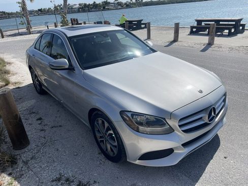 Used 2018 Mercedes-Benz C 300 Sedan w/ Premium Package image 31