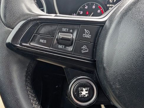 Used 2020 Alfa Romeo Stelvio Ti AWD/4WD image 30