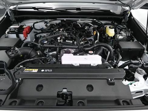 New 2026 Toyota 4Runner SR5 AWD/4WD image 16
