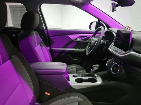 Used 2025 Chevrolet Blazer LT image 21