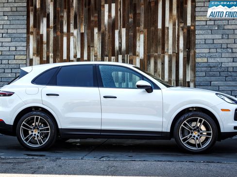 Used 2019 Porsche Cayenne S image 8