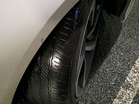 Used 2019 Honda Accord Sport image 11