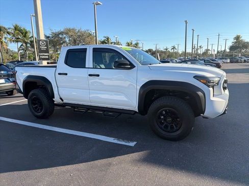 Used 2024 Toyota Tacoma SR image 3